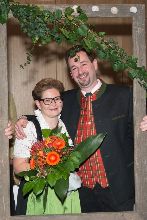 Hubertushof Fromwald Hotel Und Gasthof Bad Fischau 外观 照片