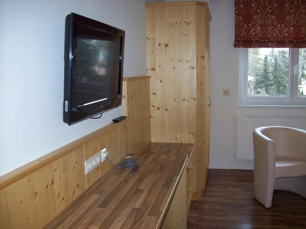 Hubertushof Fromwald Hotel Und Gasthof Bad Fischau 客房 照片