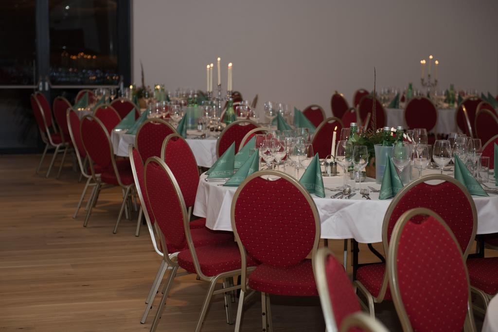 Hubertushof Fromwald Hotel Und Gasthof Bad Fischau 外观 照片