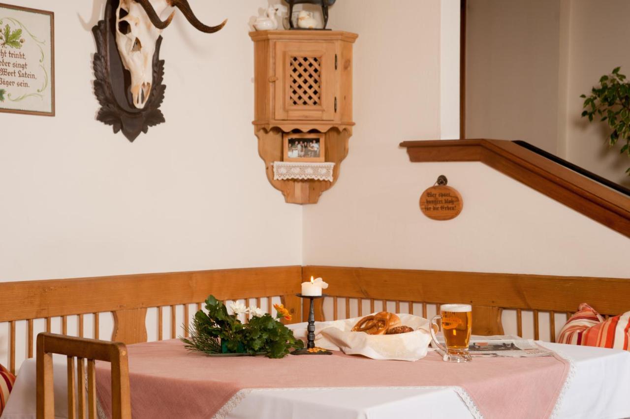 Hubertushof Fromwald Hotel Und Gasthof Bad Fischau 外观 照片
